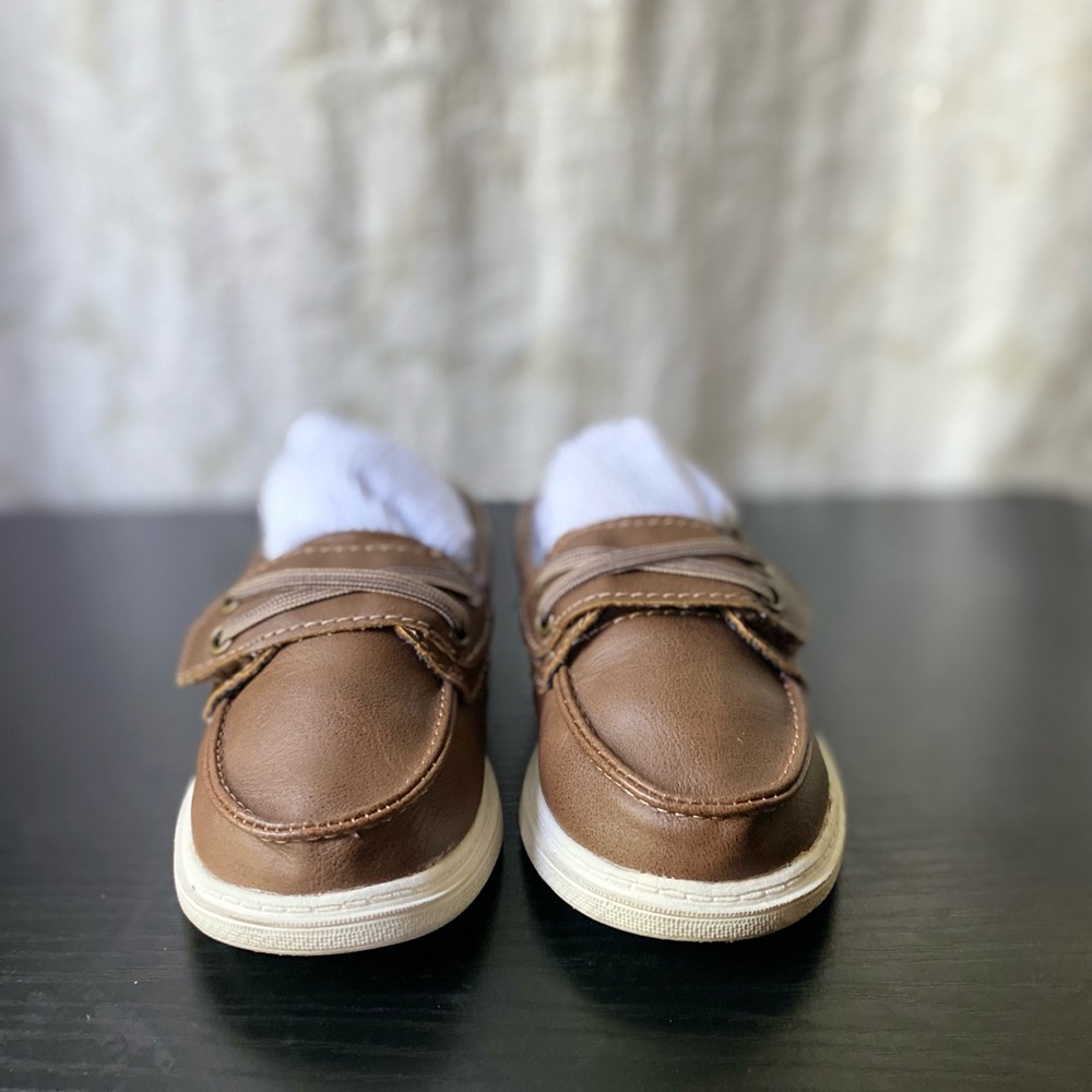 American eagle baby shoes size 5 1/2